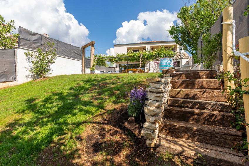 Schönes Ferienhaus in Modrusani mit Großem Garten - foto 7