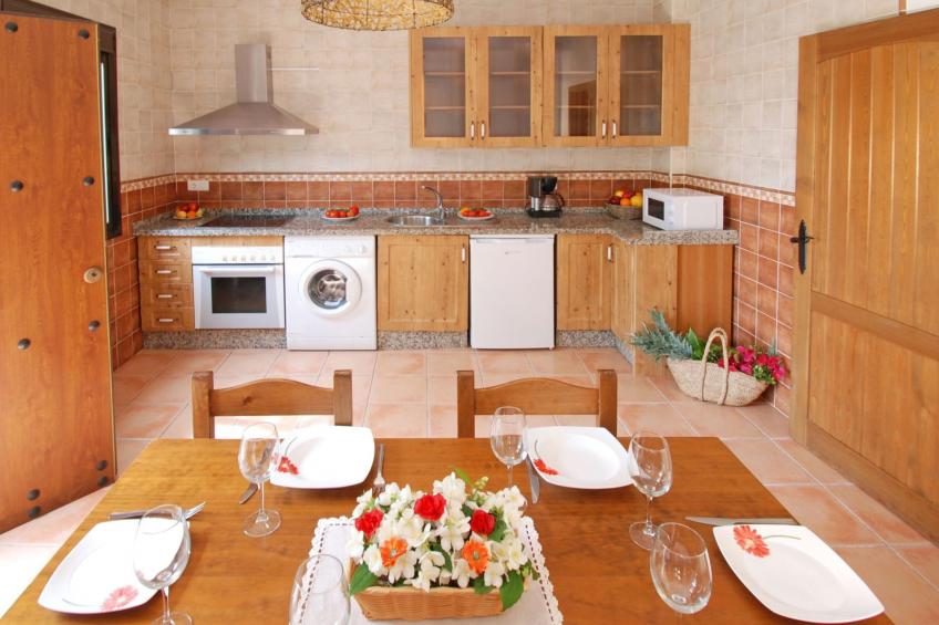 Villa Los Poyatos, beheizter Pool, Wifi, AC,BBQ - foto 22