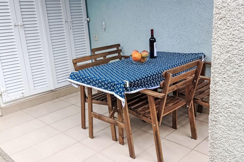Wohnung mit Balkon - foto 2