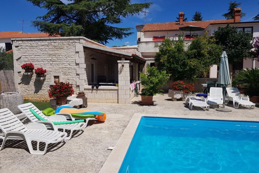 Wohnung mit Schwimmbad - foto 12