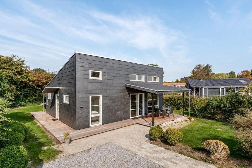 "Ilkka" - 175m from the sea in Sealand