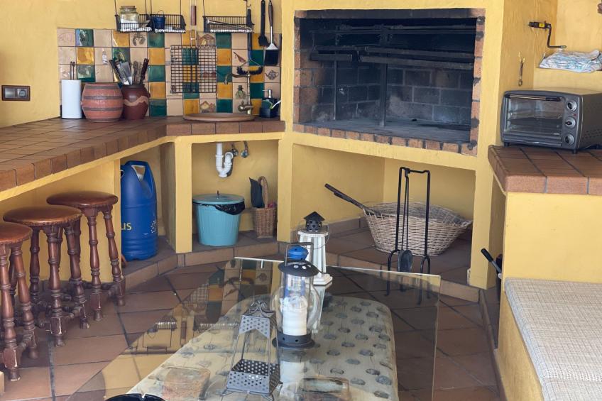 Haus mit beheiztem Schwimmbad, Berg- und Meerblick - foto 15