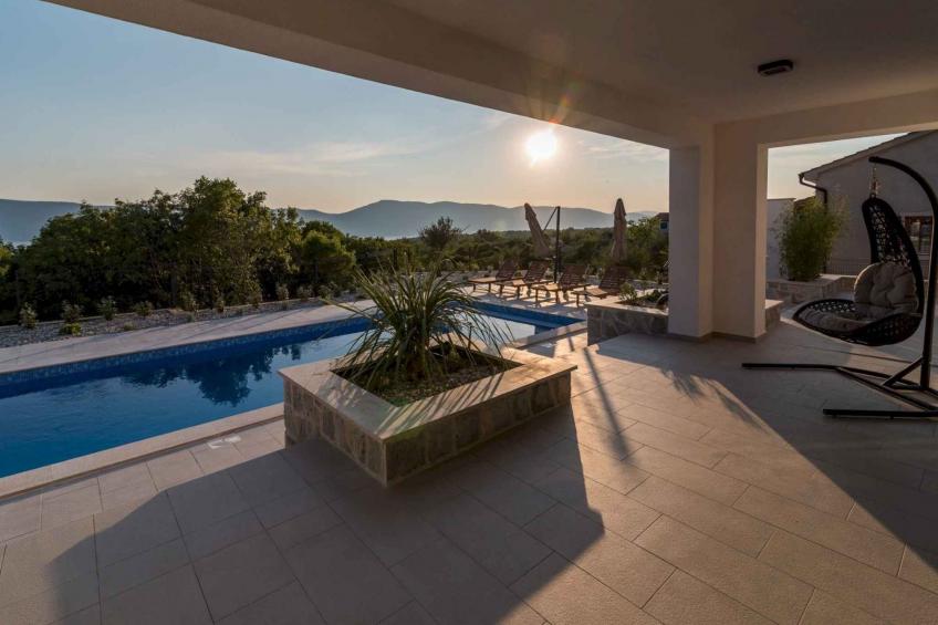 Villa met zwembad en airconditioning - BF-8W6RM - foto 6