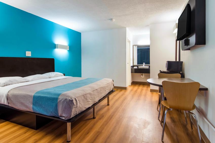 1 King Bed  Non-Smoking Micfridge - foto 19