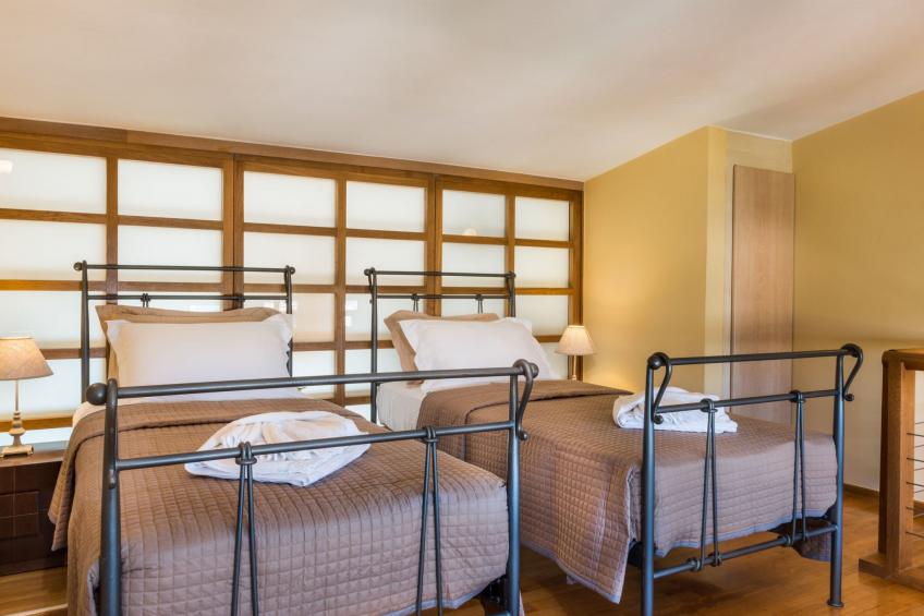 Daphnis Villen - foto 11