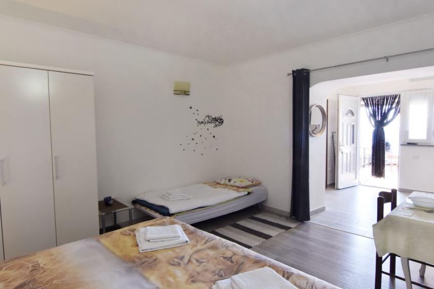 in Bašanija mit Schöner Terrasse - foto 5