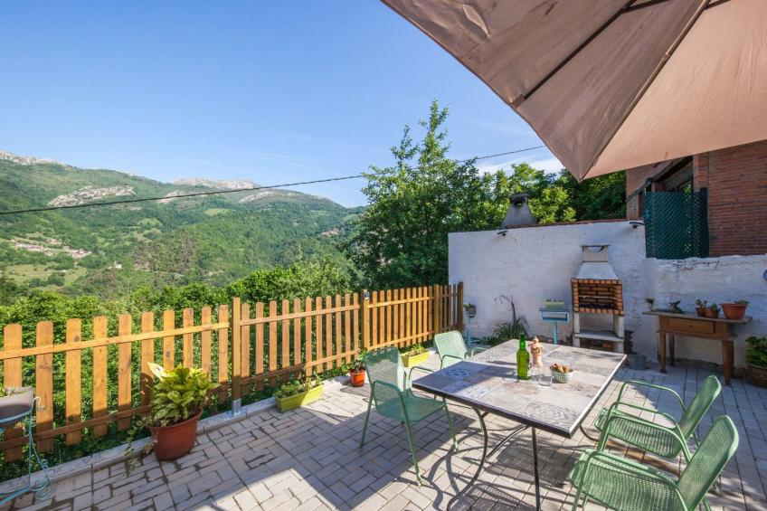 Ländliche Wohnung El Carbayu