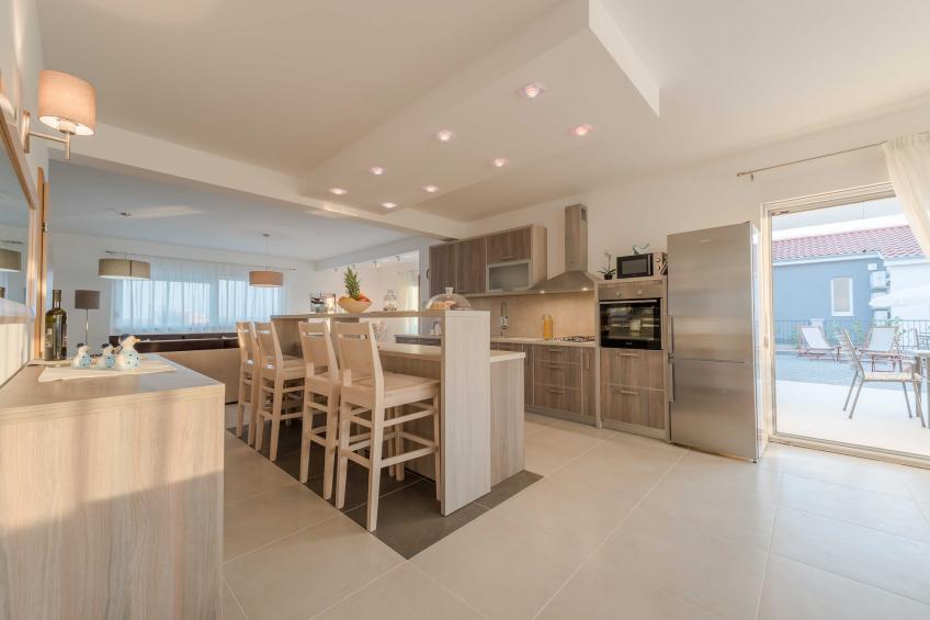 Luxury Escape with Swimming Pool & Modern Design - Deluxe Four Bedroom Villa with Sea View and Private Pool (Villa 5) - foto 17