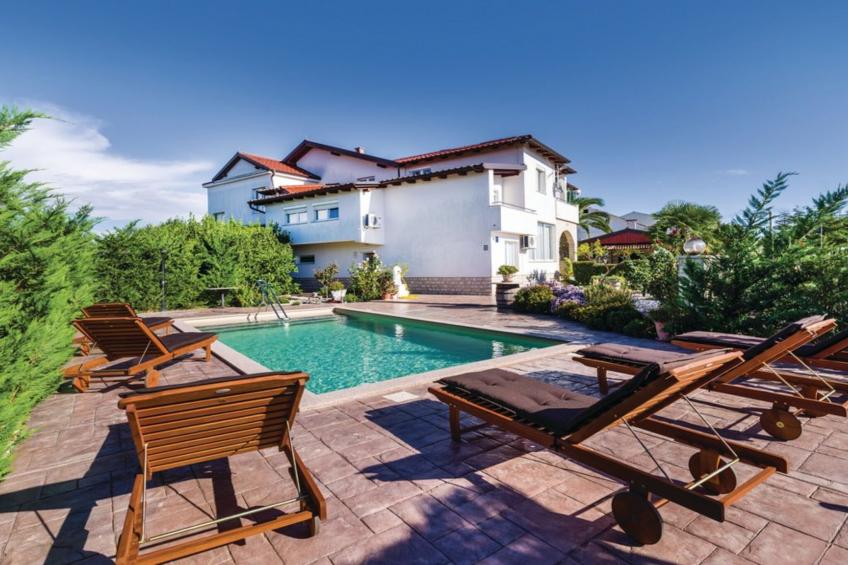 Holiday Home Villa Ksenija - Six Bedroom Holiday Home with Pool - foto 46