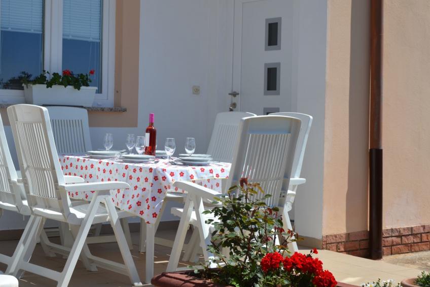 Helle Ferienwohnung in Vinkuran mit Garten, Grill und Terrasse - foto 9