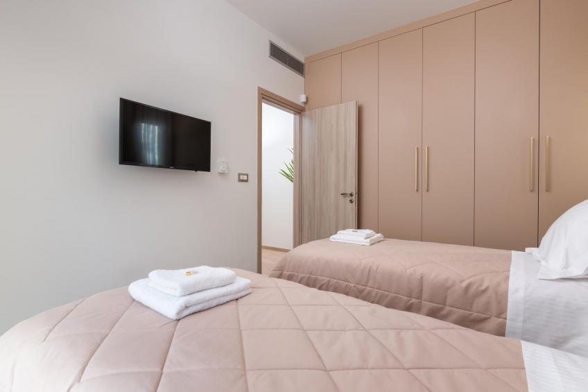 Elias Rest - foto 26