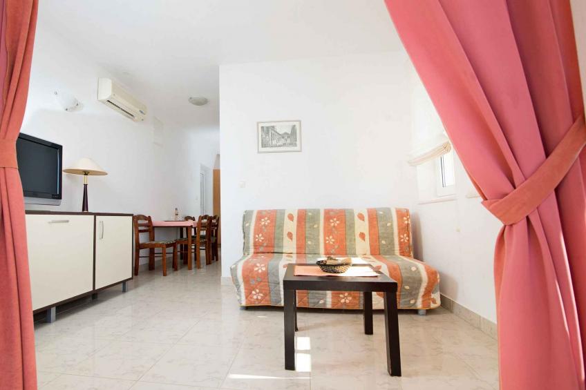 Vakantiewoning met balkon, zwembad en barbecue - VW-BCRHG - foto 20