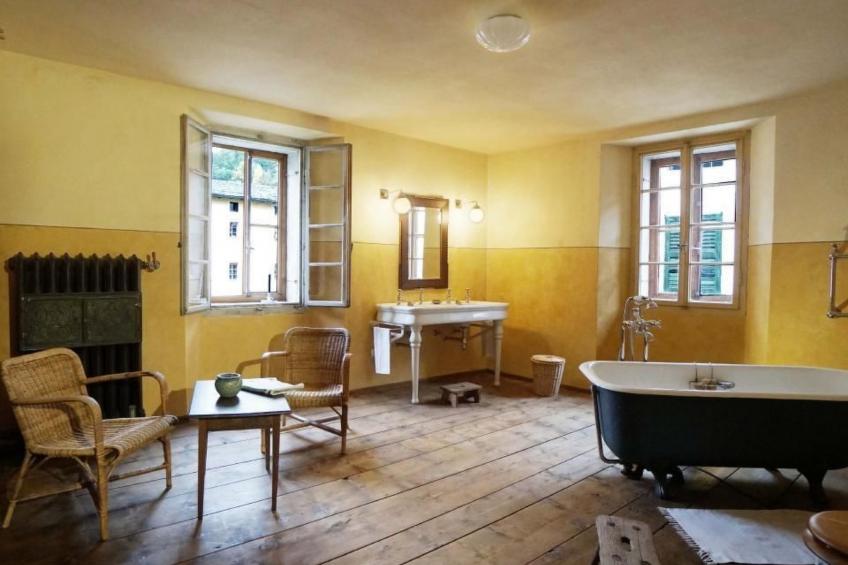 Bündner Zuckerbäckerpalazzo unter Denkmalschutz - foto 8