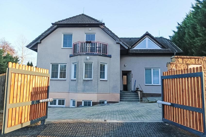Komfortvilla in Prag, Hallenbad, Whirlpool, Sauna - foto 2