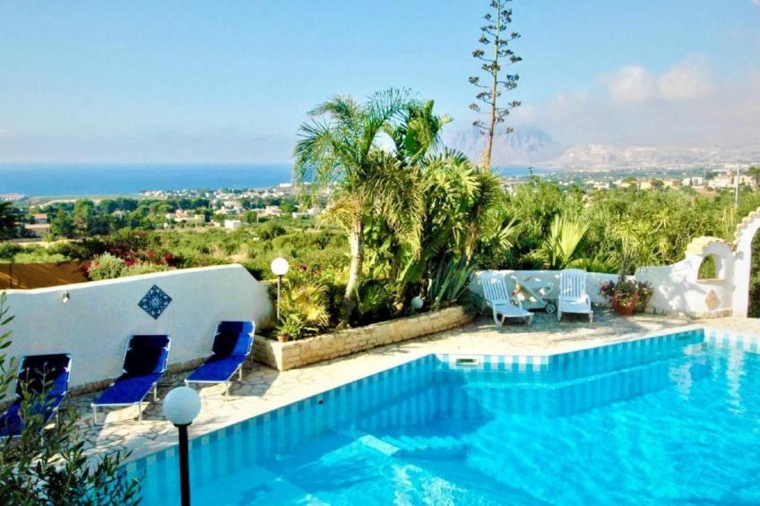 Ferienvilla "Le Palme" mit eigenem Pool