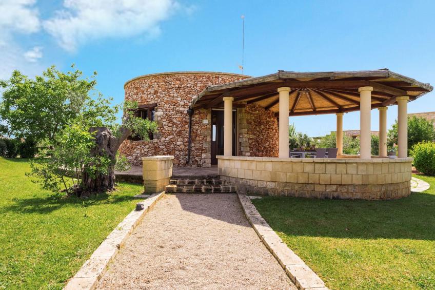 FURNEEDHRI: Trullo 'Walnuss' - foto 25