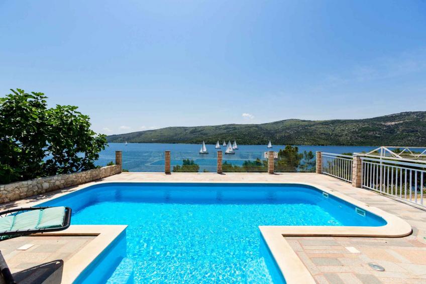 Holiday home with pool, with sea view - BF-GWZNZ - foto 21