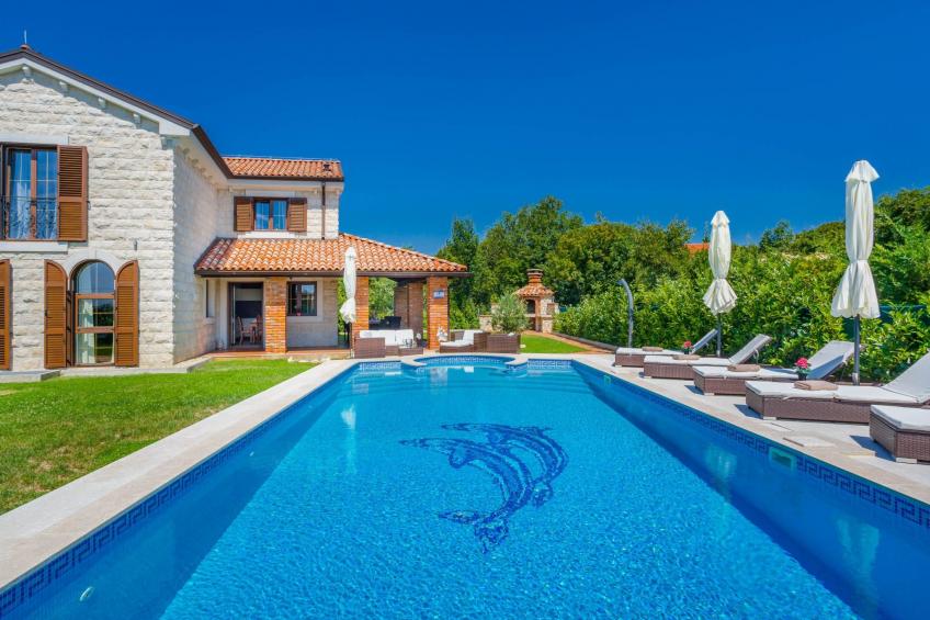 Villa Kamenica  im mediterranen Stil mit Innen- und Außenpool - foto 48