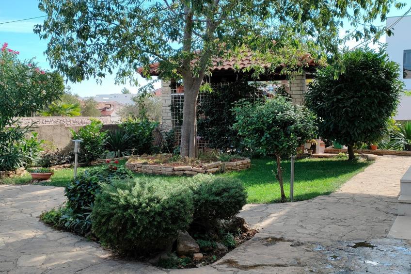 Apartments Snježana Carev  - Studio Apartment with Terrace A-1 - foto 12