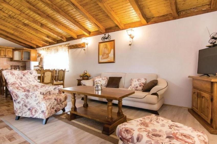 Holiday House Šimun - Three bedroom Holiday house with pool