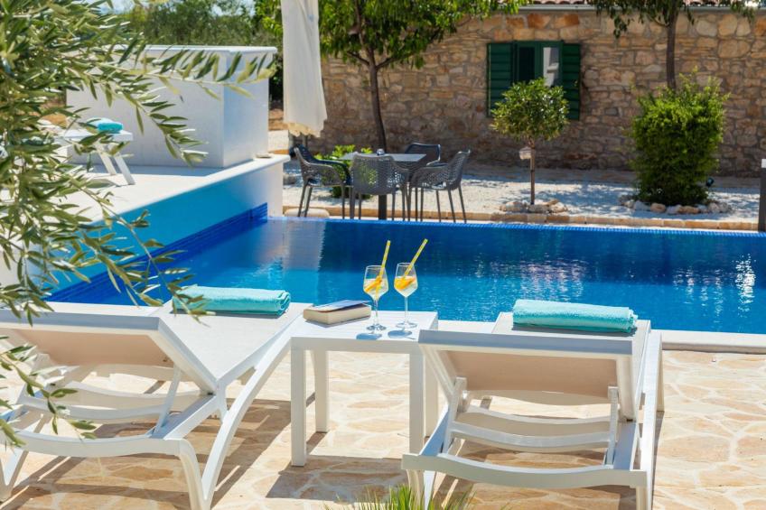 Haus für 11 Personen und 1 Kind in Razvode - foto 5