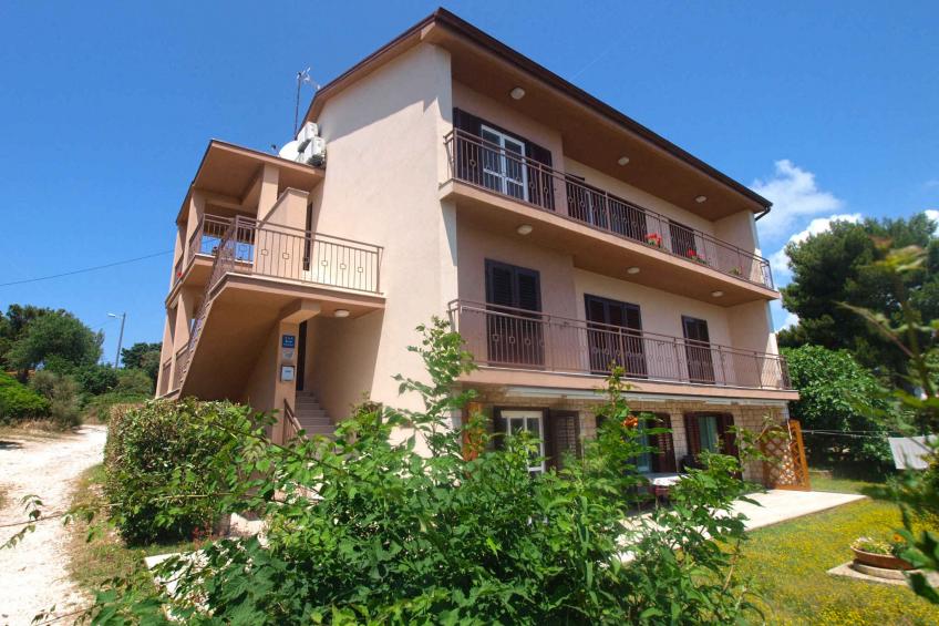 Holiday apartment with air conditioning - BF-PYNPP