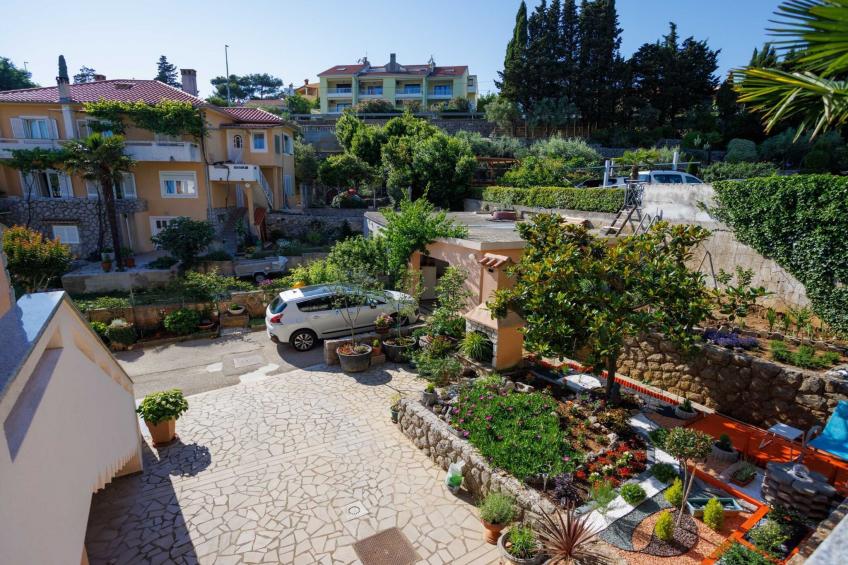 Beachfront Cozy Krk Apartment with Balcony - One Bedroom Apartment with Balcony - foto 12