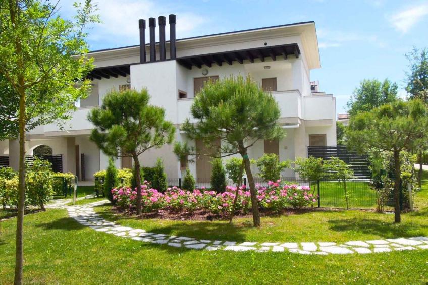Ferienwohnung mit Klimaanlage, Balkon und Pool - BF-JR346 - foto 18
