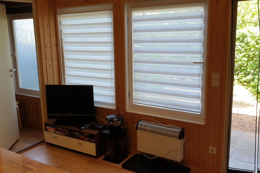 Holz-Bungalow mit Terrasse - foto 4