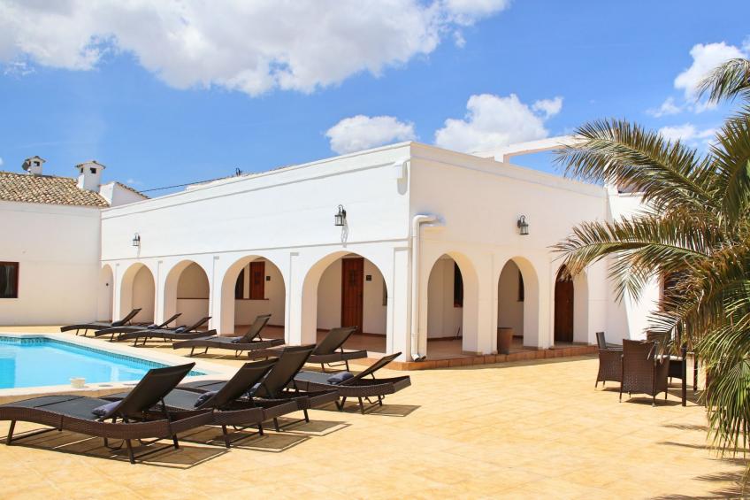 Schönes Haus in Villena mit fabelhaftem Pool