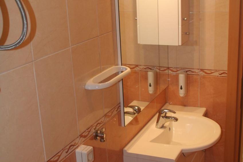 Modern eingerichtete Ferienwohnung orange - foto 10