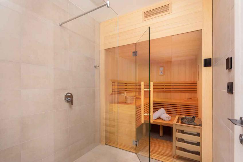Villa mit Swimmingpool, Whirlpool und Sauna - BF-96KHV - foto 56