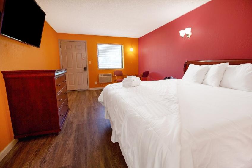 King Bed Accessible - foto 18