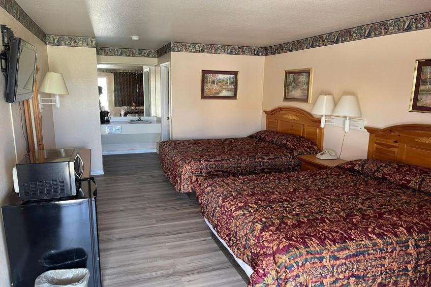 2 Queen Beds with Kitchenette Non-Smoking - foto 8