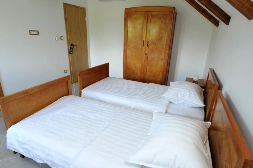 Alleinstehendes Ferienhaus mit Swimmingpool - foto 27