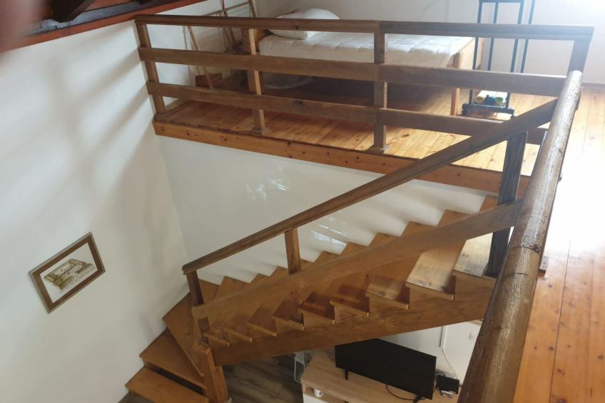 Am Fluss gelegenes Haus mit Galerieschlafplätzen - foto 31