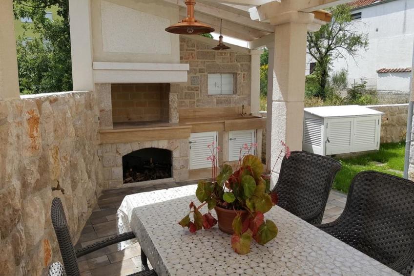 Apartments Villa Rustica (ST) - Two-Bedroom Apartment with Balcony and Shared Pool (prizemlje) - foto 11