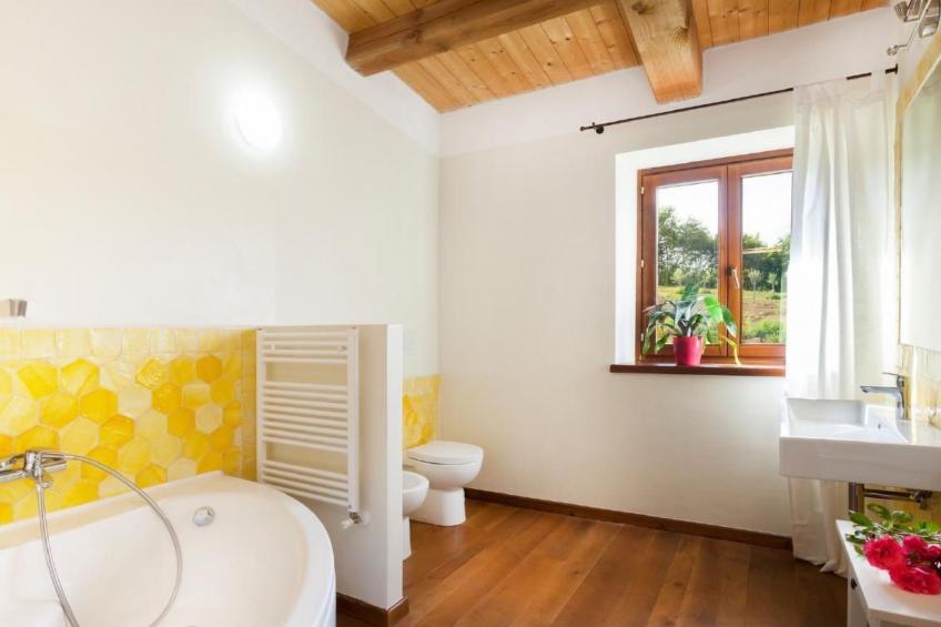 Freistehendes Haus mit privatem Pool - foto 13