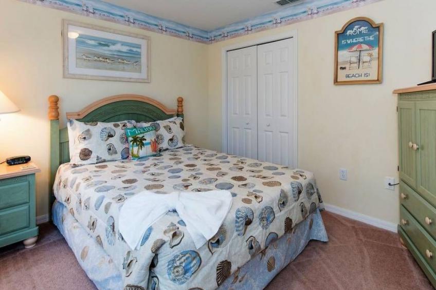 Sonniger Privatpool mit freistehendem Whirlpool und Filmraum - foto 18