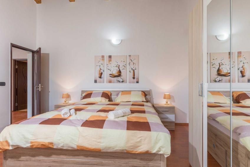 "The Village" - foto 16