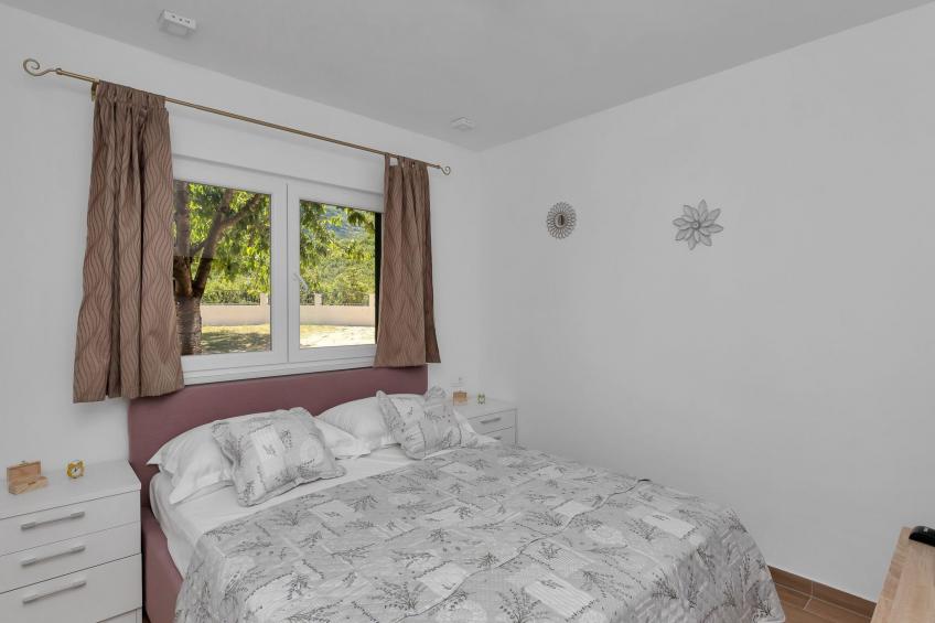 in Rašćane mit Beheiztem Pool - foto 33