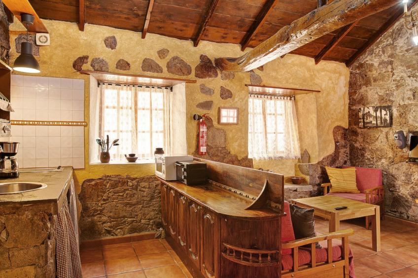 250 Jahre altes Steinhaus mit zwei Terrassen inmitten einer wunderbaren Naturla - foto 12