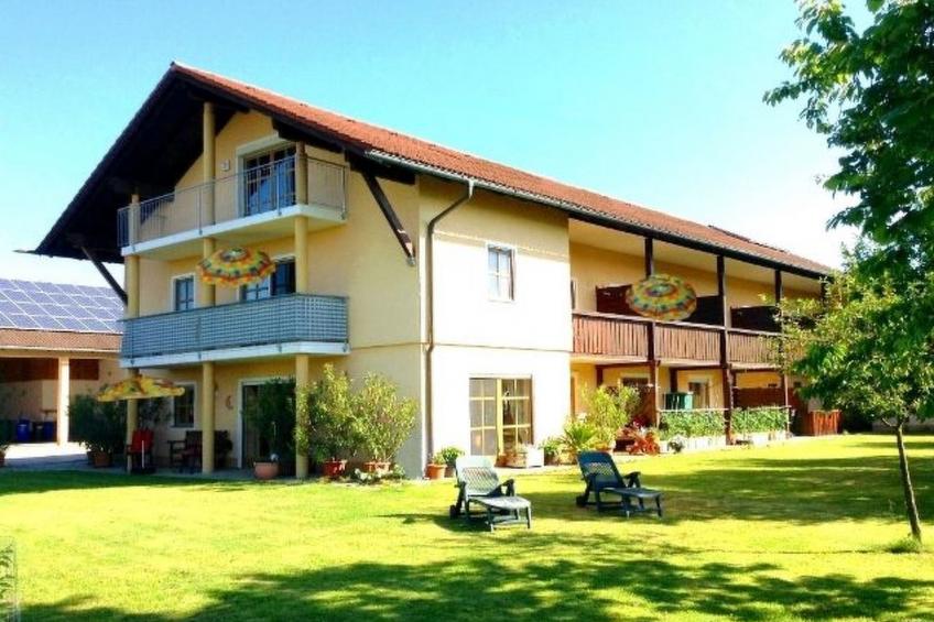 Gemütliche Ferienwohnung mit großem Garten