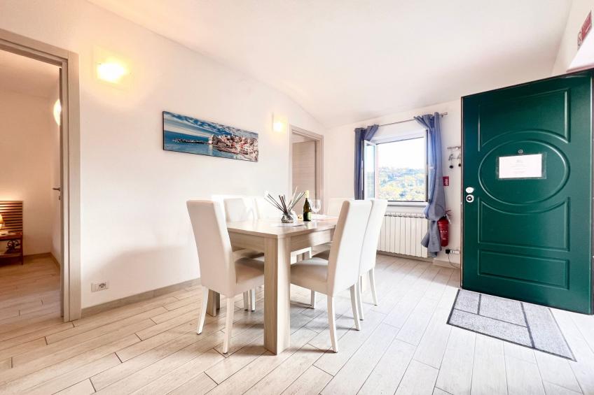 Wohnung im zweiten Stock mit Parkplatz und Garten - foto 29