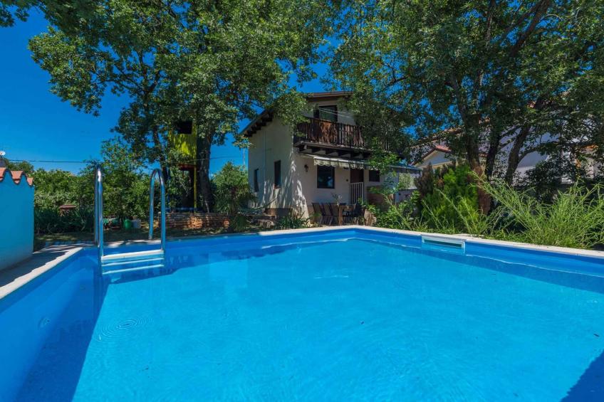 Holiday home mit Klimaanlage und Pool - BF-W9PGB