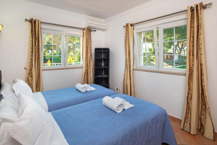 8 Schlafzimmer Villa, Pool, BBq, Strand - foto 29