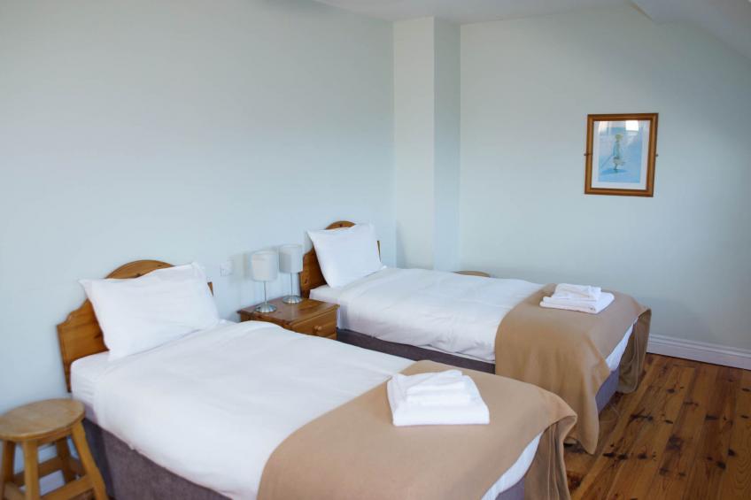 Dingle CY (TR4) - 3 Bed NO 2 - foto 20