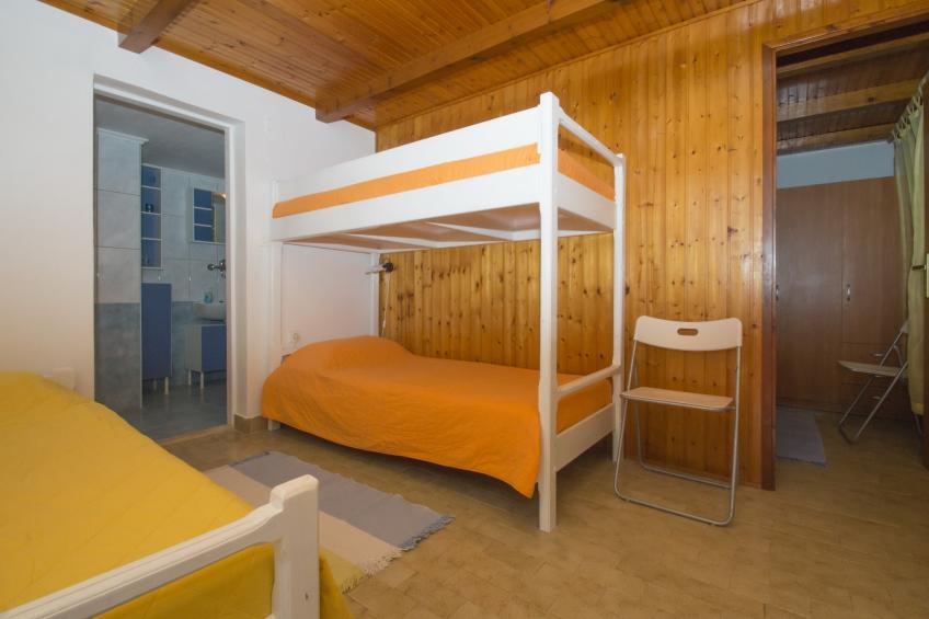 Vacation House Planika - Two Bedroom Holiday Home with Terrace and Sea View - foto 11