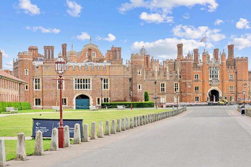 Palace Gate, Hampton Court - foto 35
