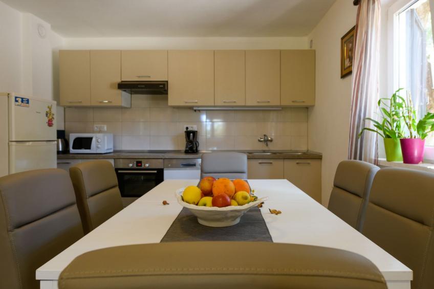 Wunderschönes Ferienhaus in Pomer mit Garten - foto 12